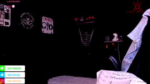 Snapshot of axel_rouse1 chatting on 2, 10, 2025 Axel Rouse online show from 2, 10, 2025