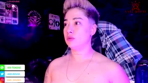 Snapshot of axel_rouse1 chatting on 22, 10, 2025 Axel Rouse online show from 22, 10, 2025