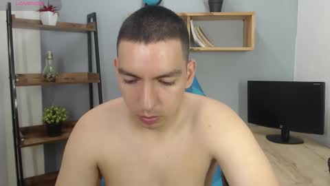 Snapshot of axel_stones_ chatting on 21, 10, 2025 axel_stones_ online show from 21, 10, 2025