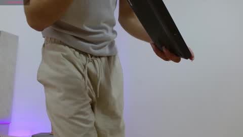 AXEL  online show from 12, 11, 2025