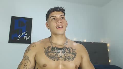 Snapshot of axel_taylor21 chatting on 19, 12, 2024 INDEPENDENT MODEL online show from 19, 12, 2024