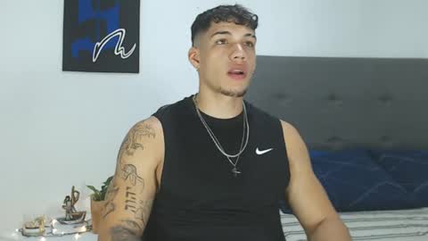 Snapshot of axel_taylor21 chatting on 19, 1, 2025 INDEPENDENT MODEL online show from 19, 1, 2025