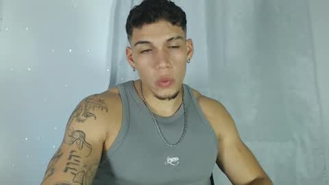 Snapshot of axel_taylor21 chatting on 31, 1, 2025 INDEPENDENT MODEL online show from 31, 1, 2025