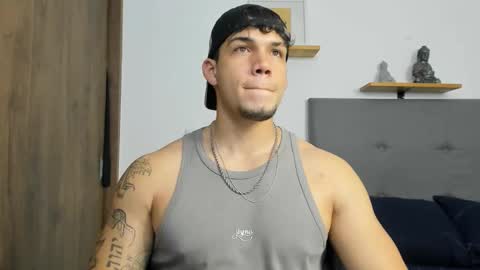 Snapshot of axel_taylor21 chatting on 19, 10, 2025 INDEPENDENT MODEL online show from 19, 10, 2025