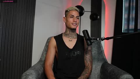 Agustin online show from 13, 12, 2024