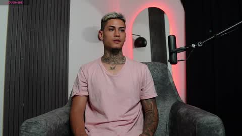 Agustin online show from 17, 1, 2025