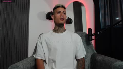 Agustin online show from 21, 1, 2025