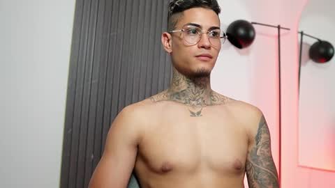 Agustin online show from 7, 3, 2025