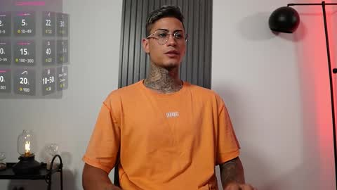 Agustin online show from 11, 3, 2025