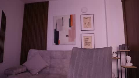 Agustin online show from 12, 9, 2025