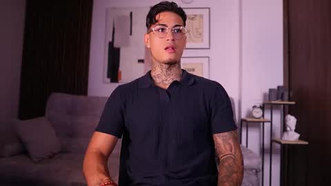 Agustin online show from 27, 9, 2025