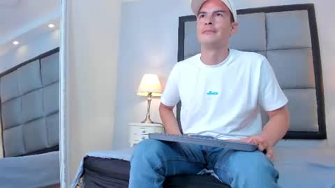 axel_wolfe online show from 20, 7, 2026