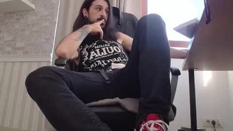 Snapshot of axelcolton chatting on 19, 10, 2025 AxelColton online show from 19, 10, 2025