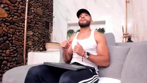 Snapshot of axelgowther_ chatting on 28, 2, 2025 Axel Gowther online show from 28, 2, 2025