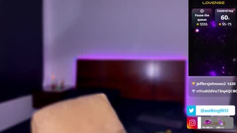 Snapshot of axelking13 chatting on 19, 9, 2025 Axel King online show from 19, 9, 2025