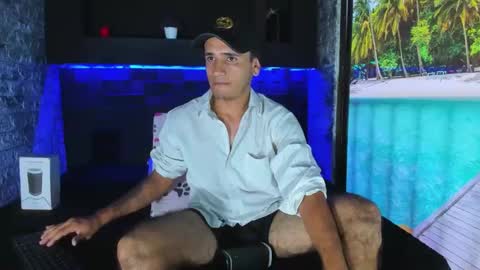 Snapshot of axell_cross2 chatting on 23, 1, 2025 Axell Cross2 online show from 23, 1, 2025