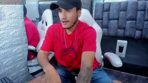 Snapshot of axell_cross2 chatting on 17, 2, 2025 Axell Cross2 online show from 17, 2, 2025
