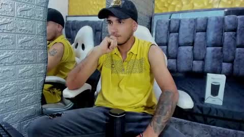 Snapshot of axell_cross2 chatting on 24, 2, 2025 Axell Cross2 online show from 24, 2, 2025