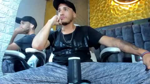 Snapshot of axell_cross2 chatting on 2, 3, 2025 Axell Cross2 online show from 2, 3, 2025