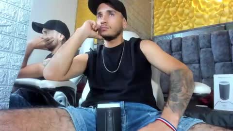 Snapshot of axell_cross2 chatting on 4, 3, 2025 Axell Cross2 online show from 4, 3, 2025