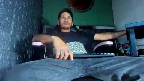 Axell Cross2 online show from 18, 3, 2026