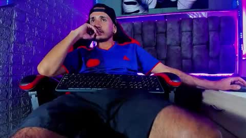Axell Cross2 online show from 14, 5, 2026