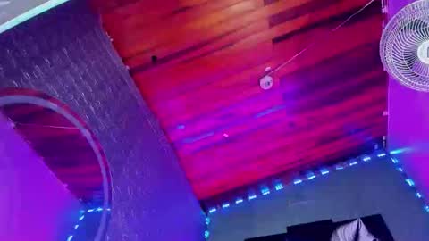 Snapshot of axell_cross2 chatting on 7, 6, 2026 Axell Cross2 online show from 7, 6, 2026