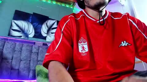 Snapshot of axell_cross2 chatting on 3, 7, 2026 Axell Cross2 online show from 3, 7, 2026