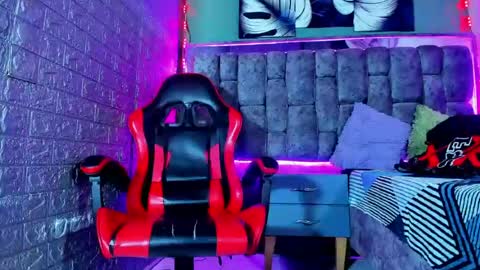 Snapshot of axell_cross2 chatting on 6, 7, 2026 Axell Cross2 online show from 6, 7, 2026
