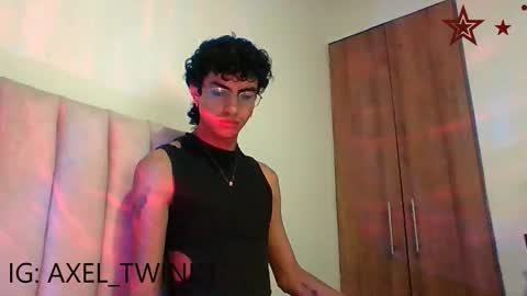 Snapshot of axellatino_ chatting on 16, 11, 2025 Axel online show from 16, 11, 2025