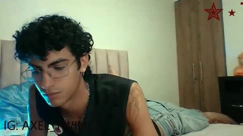 Snapshot of axellatino_ chatting on 5, 12, 2025 Axel online show from 5, 12, 2025