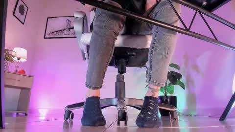 im your little femboy  ALEX   online show from 18, 10, 2025