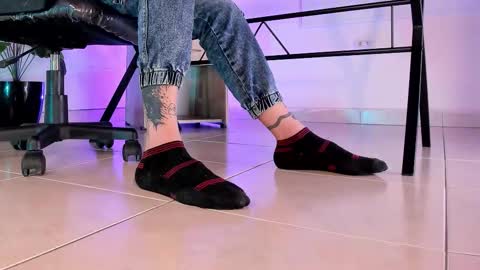 im your little femboy  ALEX   online show from 16, 12, 2025