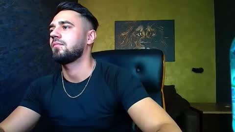 Snapshot of axelwaylon chatting on 10, 10, 2025 AxelWaylon online show from 10, 10, 2025