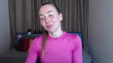 Snapshot of ay_kiss_jully chatting on 8, 3, 2025 Jully online show from 8, 3, 2025