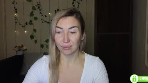 Snapshot of ay_kiss_jully chatting on 5, 1, 2026 Jully online show from 5, 1, 2026