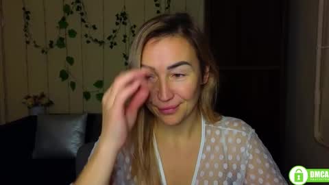 Snapshot of ay_kiss_jully chatting on 8, 1, 2026 Jully online show from 8, 1, 2026