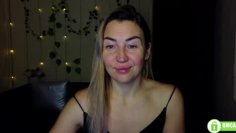 Snapshot of ay_kiss_jully chatting on 12, 1, 2026 Jully online show from 12, 1, 2026