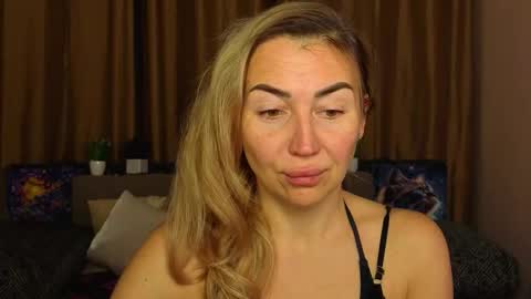 Snapshot of ay_kiss_jully chatting on 18, 1, 2026 Jully online show from 18, 1, 2026