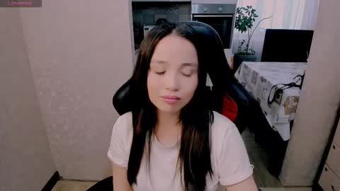 Snapshot of aya_moon chatting on 19, 11, 2025 Aya Moon online show from 19, 11, 2025