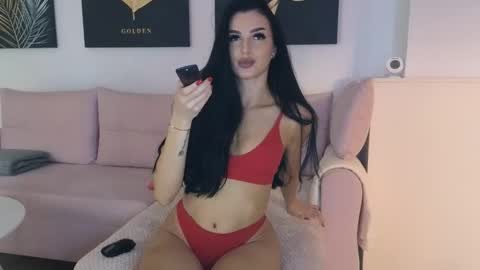 Ayabellle online show from 9, 11, 2025