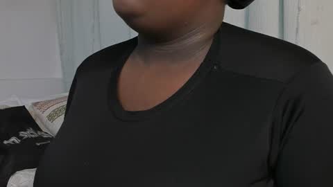Snapshot of ayanaa_ebony_ chatting on 14, 7, 2026 Ayana online show from 14, 7, 2026
