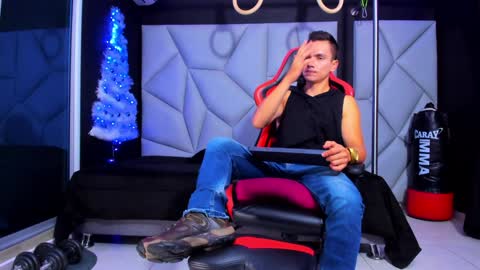 Ayden Miller online show from 15, 12, 2024