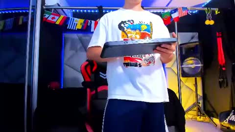 Ayden Miller online show from 29, 6, 2026