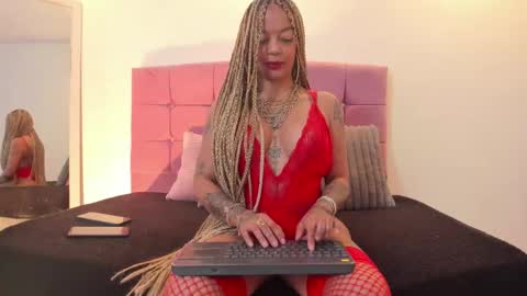 ayira_caramel online show from 13, 2, 2026