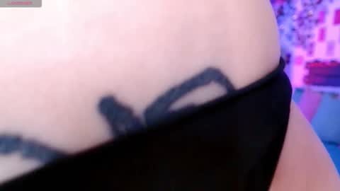 Ayla hill online show from 11, 11, 2025