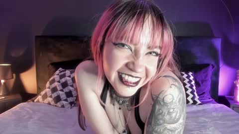 Snapshot of aylen_darkmoor chatting on 7, 2, 2025 Aylen online show from 7, 2, 2025