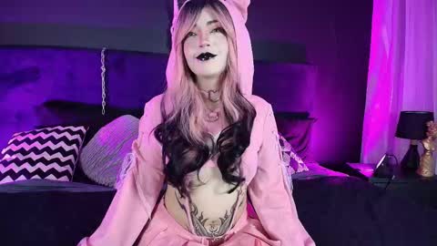 Snapshot of aylen_darkmoor chatting on 25, 9, 2025 Aylen online show from 25, 9, 2025