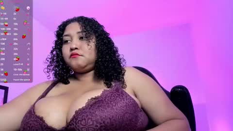 Snapshot of ayliinn_ chatting on 16, 10, 2025 Ayliinn online show from 16, 10, 2025