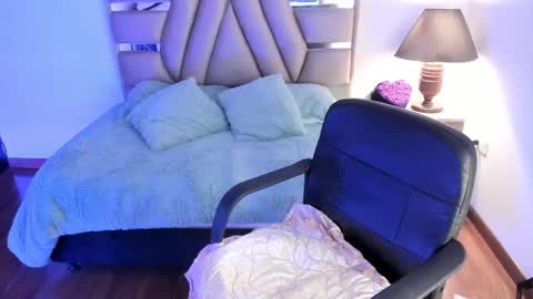 Snapshot of aylin_diazz chatting on 3, 3, 2025 Aylin online show from 3, 3, 2025